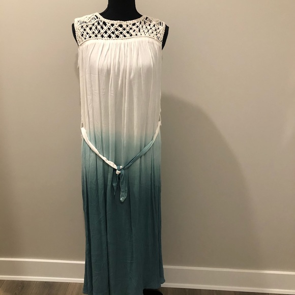 Maxi Dress - Picture 2 of 4